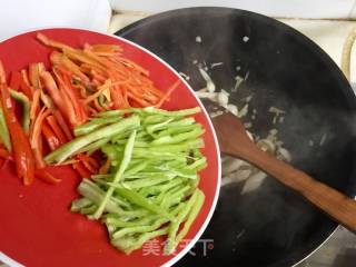 尖椒白玉菇炒肉的做法步骤：10