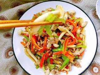 尖椒白玉菇炒肉的做法步骤：18