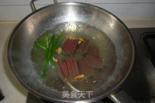 麻辣羊血豆腐的做法步骤：4