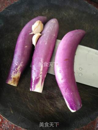 蒸茄子的做法步骤：1