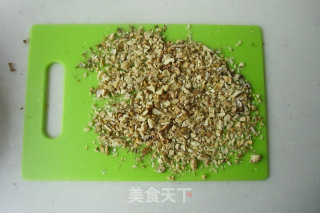 核桃酥的做法步骤：1