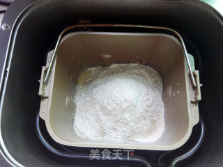 豆沙扭扭面包的做法步骤：3
