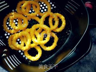 空炸鱿鱼圈的做法步骤：11