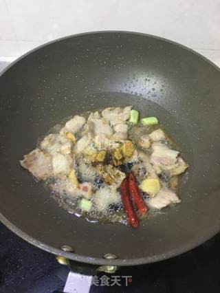 黄豆芽炒肉的做法步骤：6