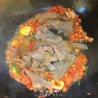 【四叶小馆】下饭魔芋的做法步骤：2