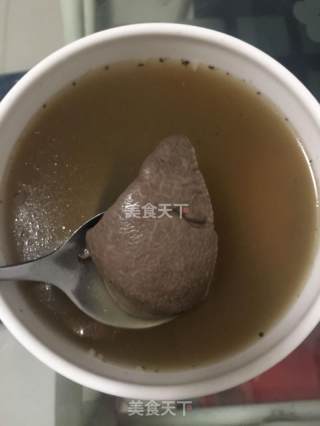 猪横利煲鸡骨草的做法步骤：4