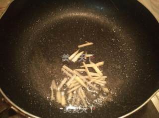 豆米炒河虾的做法步骤：6