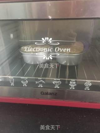 奶油霜手绘慕斯蛋糕【拨浪鼓】的做法步骤：1
