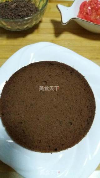 无基础新手六寸黑森林的做法步骤：7