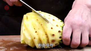 女人和孩子的大爱【菠萝咕咾肉】的做法步骤：1