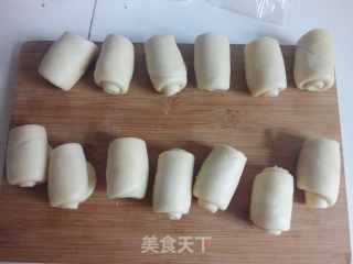 红豆蛋黄酥的做法步骤：11