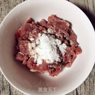 正宗四川家常菜水煮牛肉#肉肉厨的做法步骤：2