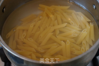 南瓜奶酪通心粉的做法步骤：1