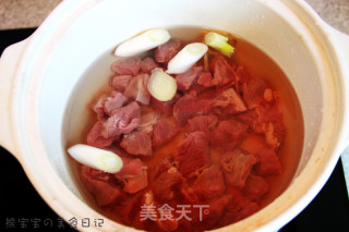 中餐 | 土豆栗子烧牛肉【独家】的做法步骤：2