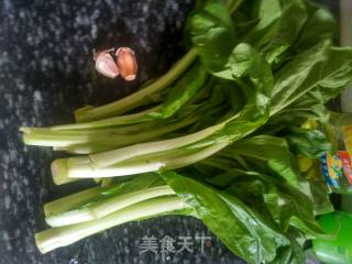 白菜苔的做法步骤：1
