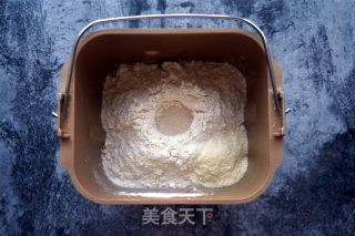 面包机一键薯蓉吐司的做法步骤：2