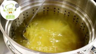 番茄肉酱意粉，男友级别异域风味--威厨艺的做法步骤：1