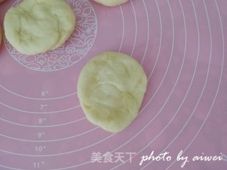 挤挤小猪面包的做法步骤：6