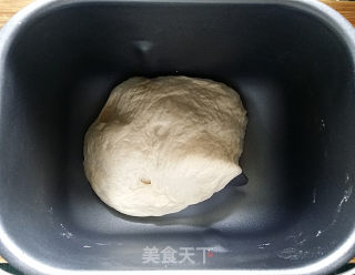 香葱肉松面包卷的做法步骤：3