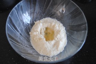 小黄鸭马卡龙的做法步骤：2