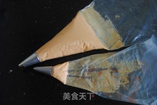 小黄鸭马卡龙的做法步骤：12