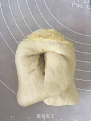 椰蓉面包的做法步骤：16