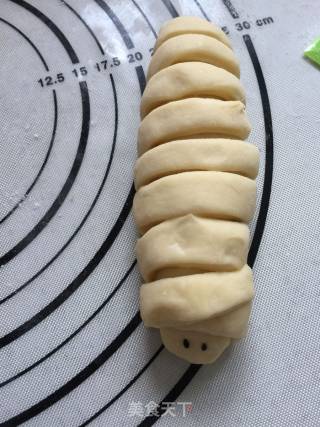 改良版 毛毛虫面包的做法步骤：8