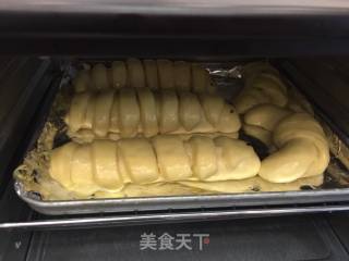 改良版 毛毛虫面包的做法步骤：10