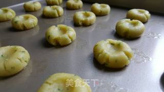 葱香桃酥的做法步骤：7
