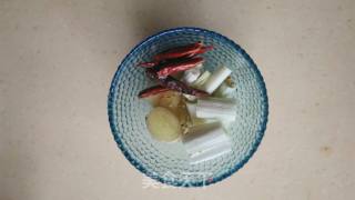 鲜虾白菜汤的做法步骤：2