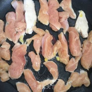牛油果鸡肉意面的做法步骤：4