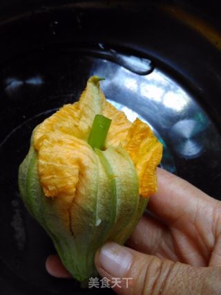 南瓜花酿肉的做法步骤：6