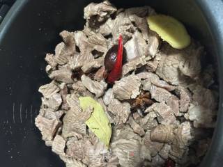孜然香香牛肉粒的做法步骤：5
