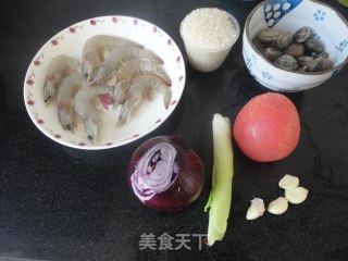 海鲜饭的做法步骤：1