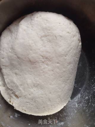 韭菜鸡蛋虾皮盒子的做法步骤：2