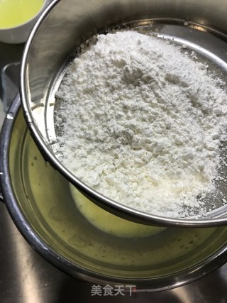 芒果蛋糕卷的做法步骤：6