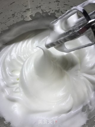 芒果蛋糕卷的做法步骤：9