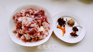砂锅炖羊肉的做法步骤：2