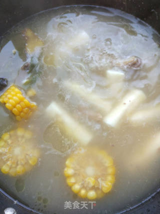 玉米山药粉丝鸭汤的做法步骤：6
