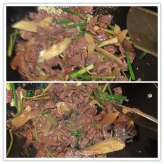姜葱炒牛肉的做法步骤：3