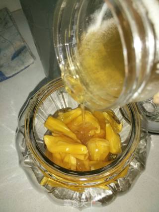 菠萝蜜（树菠萝）酒的做法步骤：3