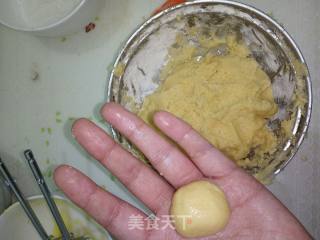 酥软椰蓉球的做法步骤：6