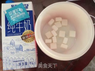 自制好酸奶的做法步骤：1