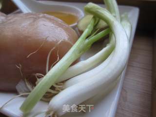 甜辣鸡丁拌面的做法步骤：1