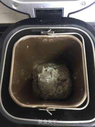 黑芝麻小餐包的做法步骤：1