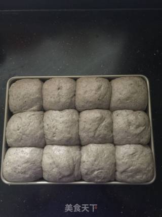 黑芝麻小餐包的做法步骤：7