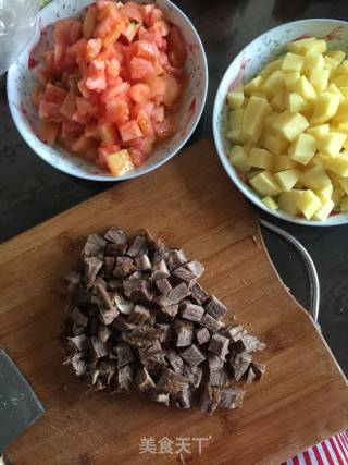 牛肉柿子汤的做法步骤：3