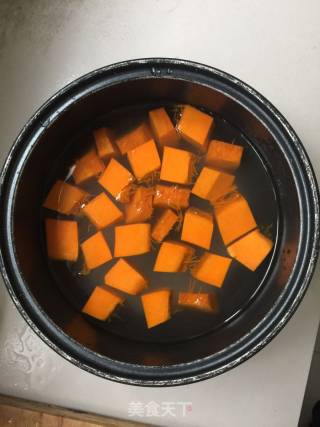黄金南瓜粥的做法步骤：3