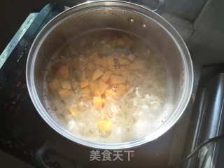 红薯百合银耳的做法步骤：4