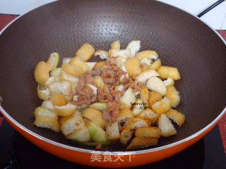 茭白焖豆腐的做法步骤：6